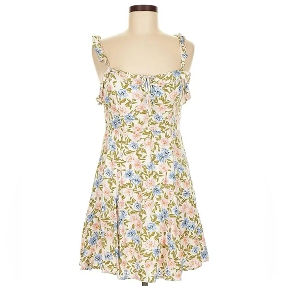 ASTR The label Hannah Mini Dress | Floral Ruffle | Skater Size M - Picture 5 of 9